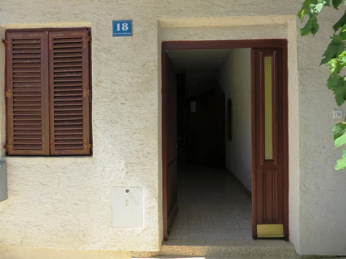 Apartment Vrsi 2 Holiday home